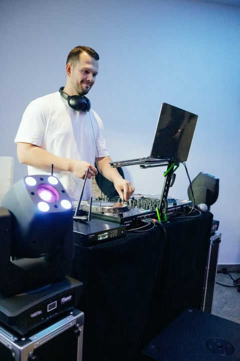 🎧 DJ для весіль та приватних заходів | Європа
